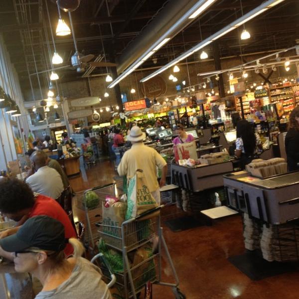 Photo taken at Whole Foods Market by Roberta C. on 7/29/2012-洛杉矶新奥尔良杂志街(阿拉贝拉与约瑟夫街之间)5600 Photo taken at Whole Foods Market by Roberta C. on 7/29/2012