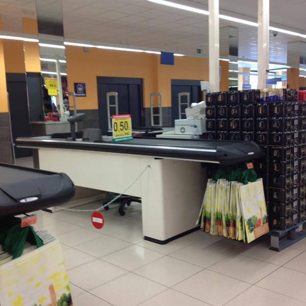 Photo taken at Mercadona by Fran S. on 8/17/2013