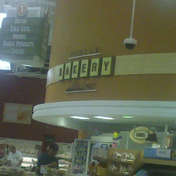 Photo taken at Publix by Glennis W. on 8/30/2012