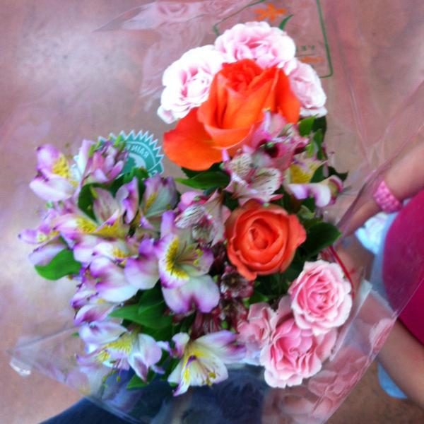 Photo taken at Trader Joe's by Emily O. S. on 4/20/2013-佐治亚州桑迪斯普林斯罗斯维尔路6277 Photo taken at Trader Joe's by Emily O. S. on 4/20/2013