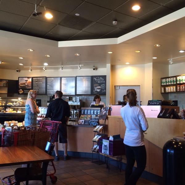 Photo taken at Trader Joe's by Ufa61 on 3/9/2014