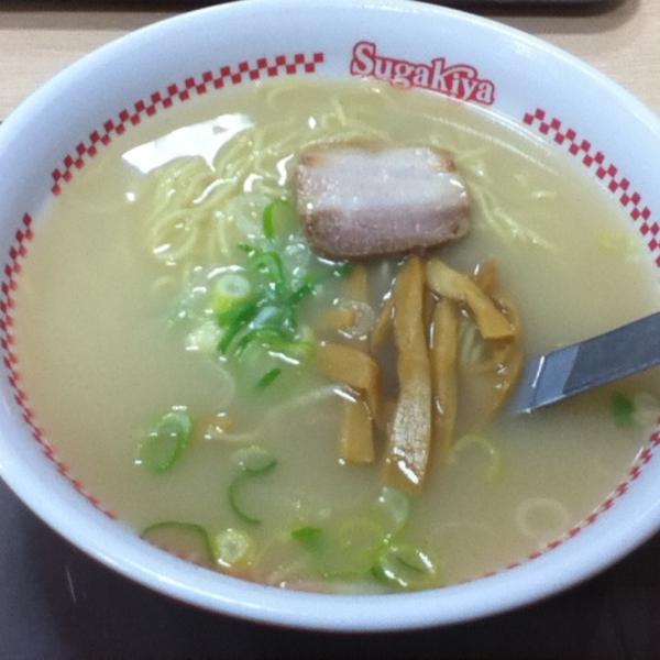 Photo taken at スガキヤ 八事イオン店 by サバ on 3/25/2012