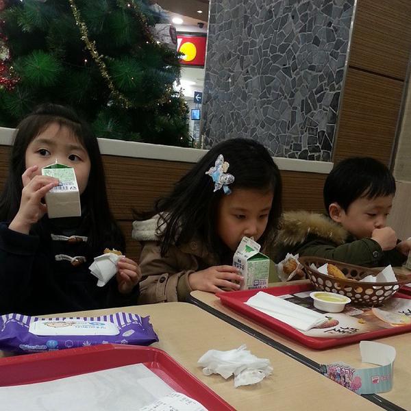 Photo taken at 홈플러스 (Home plus) by SuYoung J. on 12/6/2014-釜山市海云台区Centum东路6号(Centum City店) Photo taken at 홈플러스 (Home plus) by SuYoung J. on 12/6/2014