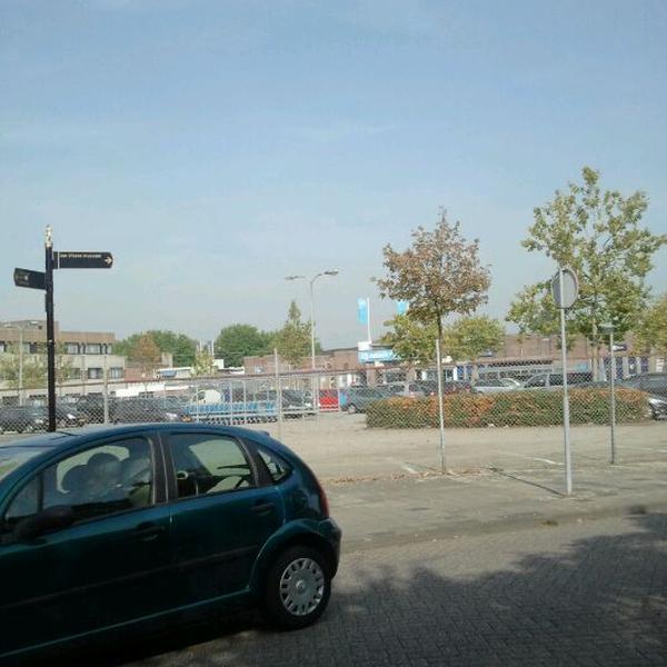 Photo taken at Albert Heijn XL by Lars M. on 9/16/2011-荷兰北布拉班特省海尔蒙德多伦路1号 Photo taken at Albert Heijn XL by Lars M. on 9/16/2011