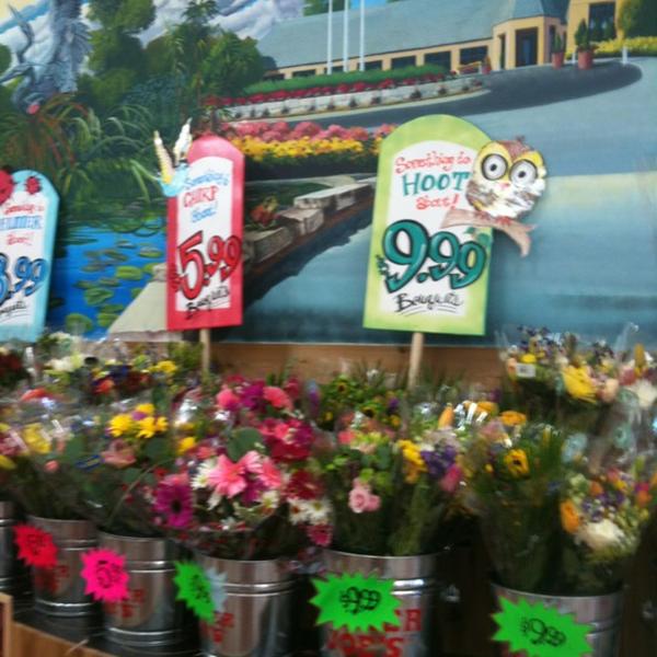 Photo taken at Trader Joe's by Christa T. on 8/13/2012-美国内布拉斯加州奥马哈太平洋街10305 Photo taken at Trader Joe's by Christa T. on 8/13/2012