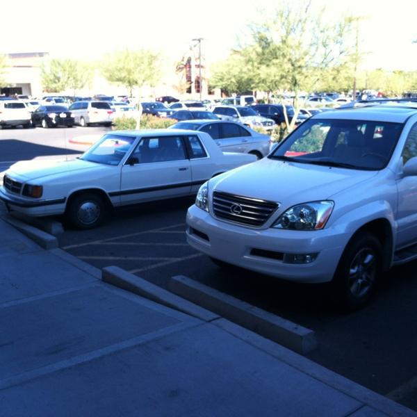 Photo taken at Trader Joe's by Mr. Boo on 12/28/2012-美国阿利桑那州斯科茨代尔斯科特斯德路北6202 Photo taken at Trader Joe's by Mr. Boo on 12/28/2012