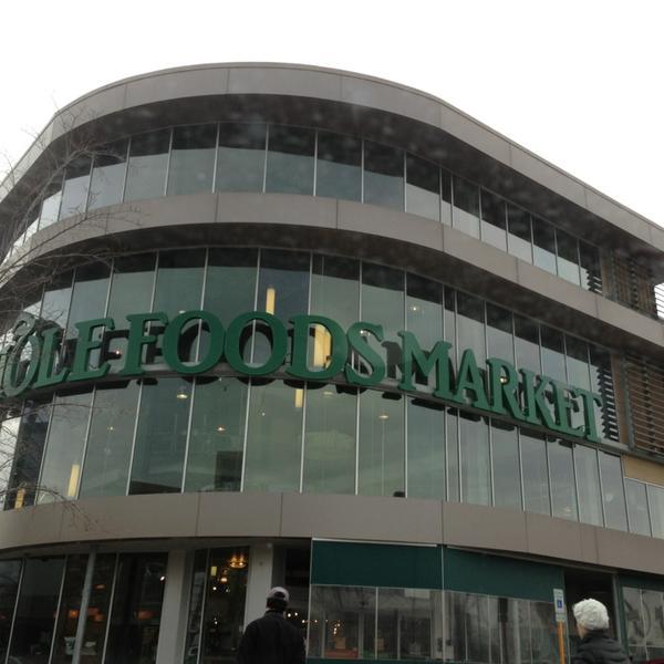 Photo taken at Whole Foods Market by Dennis C. on 1/12/2013-美国芝加哥金斯伯里街1550 Photo taken at Whole Foods Market by Dennis C. on 1/12/2013