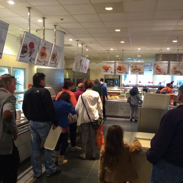 Photo taken at HEMA by Richie P. on 6/28/2014-荷兰南荷兰省海牙格罗特市场街57号 Photo taken at HEMA by Richie P. on 6/28/2014