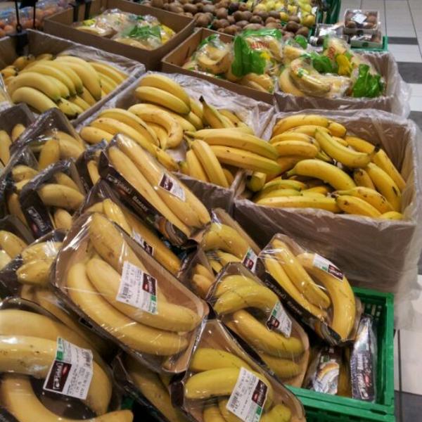 Photo taken at Coop Zola by Peter J B. on 6/7/2012