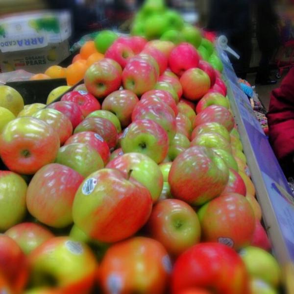 Photo taken at Trader Joe's by Seamas O. on 3/29/2013-纽泽西州帕拉默斯米德兰大道404号 Photo taken at Trader Joe's by Seamas O. on 3/29/2013