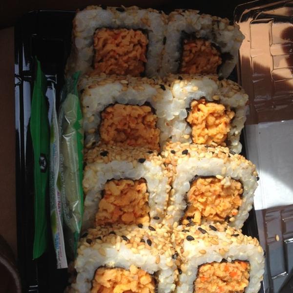 Photo taken at Trader Joe's by Jeanne A. on 8/7/2012-美国新泽西州米尔本广场187 Photo taken at Trader Joe's by Jeanne A. on 8/7/2012