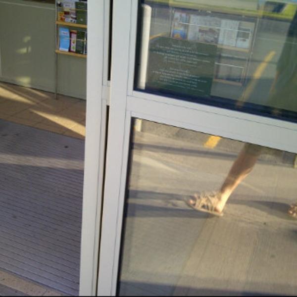 Photo taken at LCBO by Wayne C. on 6/29/2012-加拿大安大略省桑德贝雷霆中心威廉堡路969 Photo taken at LCBO by Wayne C. on 6/29/2012