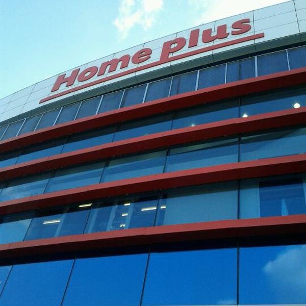 Photo taken at 홈플러스 (Home plus) by Adam S. on 10/30/2011