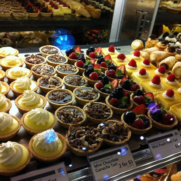 Photo taken at Whole Foods Market by Brianna YeaEun K. on 11/14/2012-伊利诺州北溪沃基根路柳路840号 Photo taken at Whole Foods Market by Brianna YeaEun K. on 11/14/2012