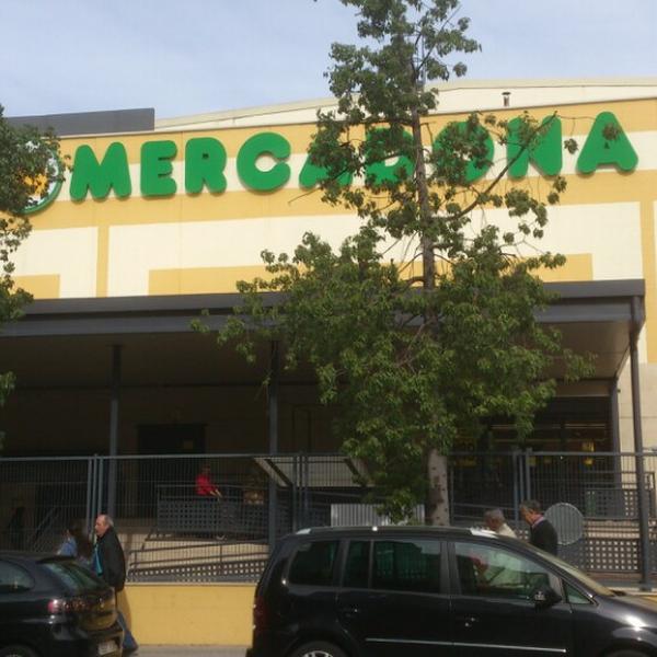 Photo taken at Mercadona by Jorge R. on 11/4/2013