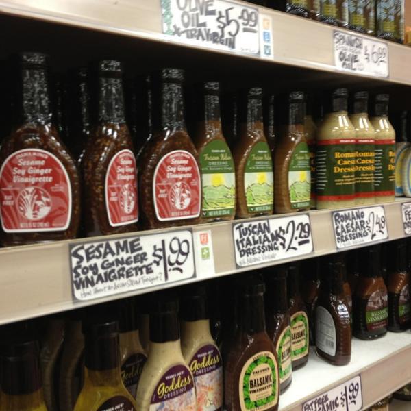 Photo taken at Trader Joe's by Steve Z. on 3/22/2013-美国伊利诺斯州内珀维尔华盛顿街44 Photo taken at Trader Joe's by Steve Z. on 3/22/2013