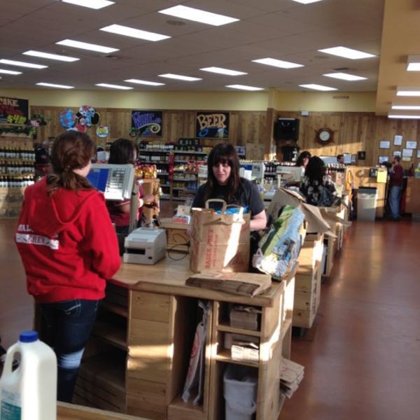 Photo taken at Trader Joe's by Will M. on 5/23/2012-美国伊利诺斯州内珀维尔华盛顿街44 Photo taken at Trader Joe's by Will M. on 5/23/2012