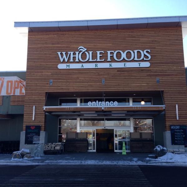 Photo taken at Whole Foods Market by Jeremy J. L. on 12/26/2012-科罗拉多80123 利特尔顿 沃兹沃思大道南(沃兹沃斯和丽景)5155号 Photo taken at Whole Foods Market by Jeremy J. L. on 12/26/2012