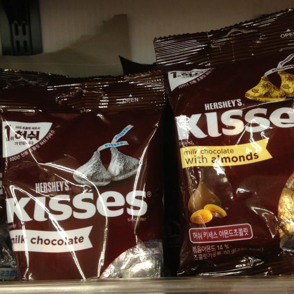 Photo taken at 롯데마트 (LOTTE Mart) by H.J on 5/19/2013-全北全州完山区240乐天超市 Photo taken at 롯데마트 (LOTTE Mart) by H.J on 5/19/2013