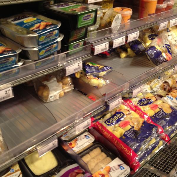 Photo taken at Albert Heijn by Rotterdammer010 on 4/11/2013-荷兰南荷兰省鹿特丹奥德迪杰克149号 Photo taken at Albert Heijn by Rotterdammer010 on 4/11/2013