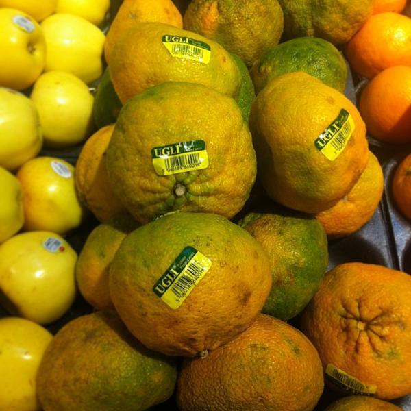 Photo taken at Loblaws by Monica L. on 2/3/2013-加拿大多伦多北约克中心央街5095 Photo taken at Loblaws by Monica L. on 2/3/2013