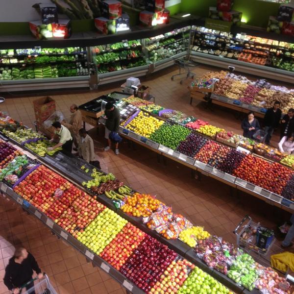 Photo taken at Loblaws by Victor H. on 6/6/2013-加拿大多伦多北约克中心央街5095 Photo taken at Loblaws by Victor H. on 6/6/2013