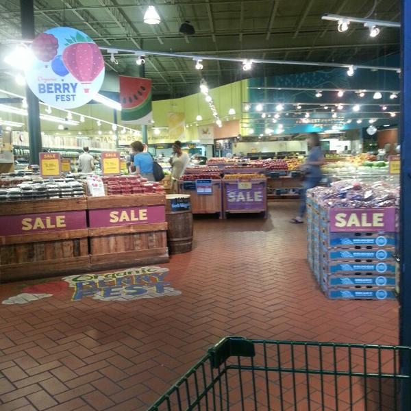 Photo taken at Whole Foods Market by Marisa Y. on 6/10/2013-德克萨斯州阿灵顿拉马尔大道801号 Photo taken at Whole Foods Market by Marisa Y. on 6/10/2013