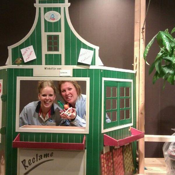 Photo taken at Albert Heijn by Nick V. on 5/9/2012-荷兰南荷兰省卢恩朱莉安娜街37-41号 Photo taken at Albert Heijn by Nick V. on 5/9/2012