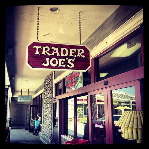 Trader Joe's乔氏连锁埃斯孔迪多店 加尼福尼亚圣地亚哥卡梅尔山区路11955（在高原牧场路）