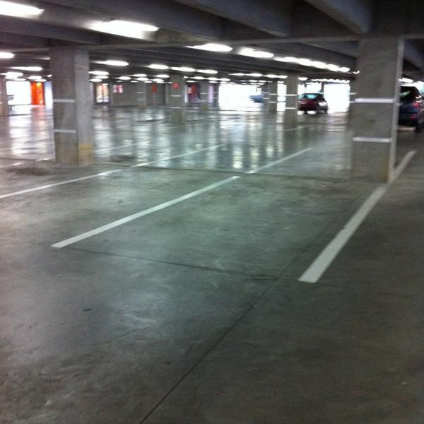 Photo taken at Colruyt by Aline 