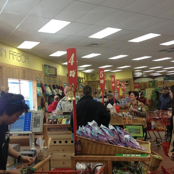 Photo taken at Trader Joe's by Ben S. on 3/8/2013-美国密歇根州安娜堡体育场大道西2398 Photo taken at Trader Joe's by Ben S. on 3/8/2013