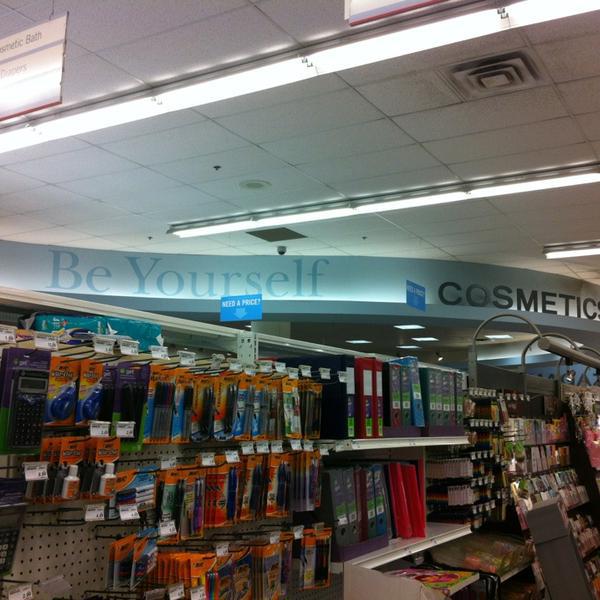 加拿大特产Shoppers Drug Mart药妆宾顿店图片库 加拿大特产Shoppers Drug Mart药妆宾顿店图片库