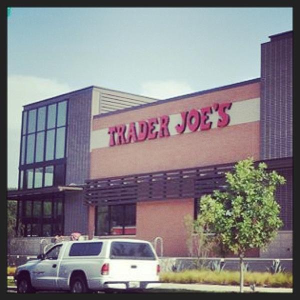 品牌咖啡机Trader Joe's乔氏连锁达拉斯店图片库 品牌咖啡机Trader Joe's乔氏连锁达拉斯店图片库