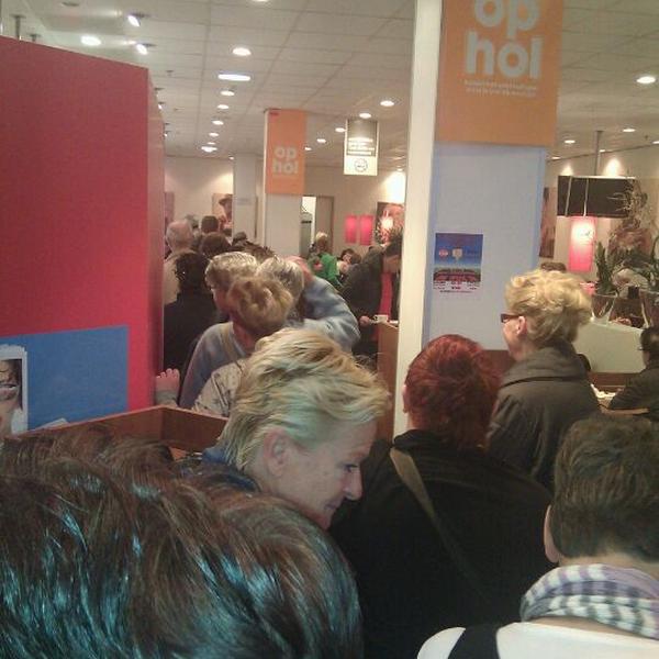 Photo taken at HEMA by Sjoerd G. on 11/4/2011-荷兰北荷兰省霍夫多普圩区广场209 Photo taken at HEMA by Sjoerd G. on 11/4/2011