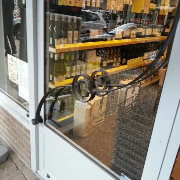 Photo taken at Gall & Gall by asbeau13 on 3/30/2013