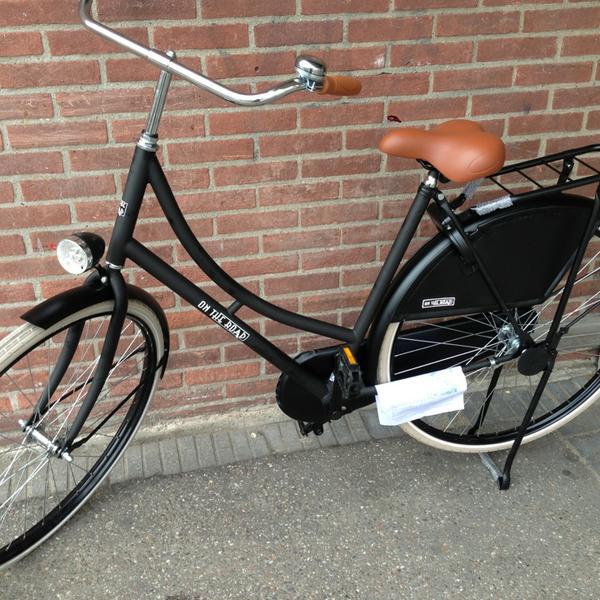 Photo taken at HEMA by Hennie T. on 6/11/2013