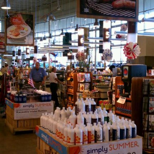 Photo taken at Whole Foods Market by Mario M. on 6/28/2012-德克萨斯州达拉斯科技公园8190(在格林维尔大道) Photo taken at Whole Foods Market by Mario M. on 6/28/2012