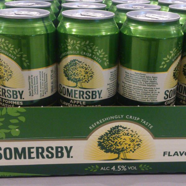 Photo taken at LCBO by Jack M. on 11/19/2012-加拿大萨尼亚市奎恩路1450 Photo taken at LCBO by Jack M. on 11/19/2012