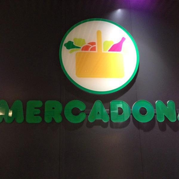 Photo taken at Mercadona by Romi A. on 5/15/2013