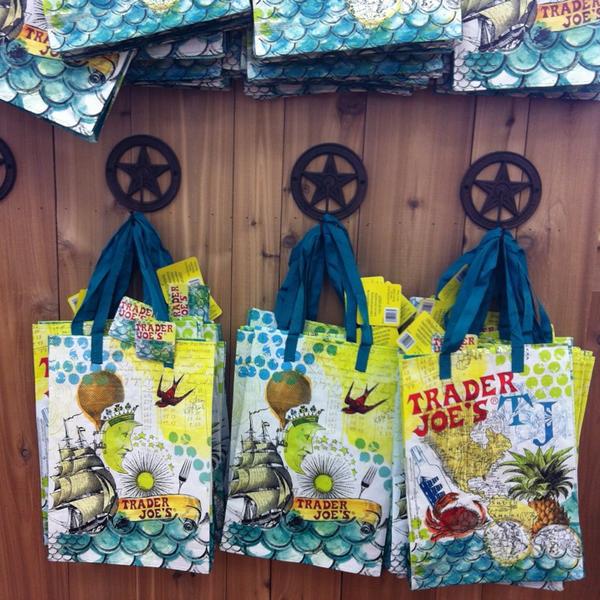 Photo taken at Trader Joe's by Deya B. on 3/24/2013-美国得克萨斯州休斯敦沃斯路南1440 Photo taken at Trader Joe's by Deya B. on 3/24/2013