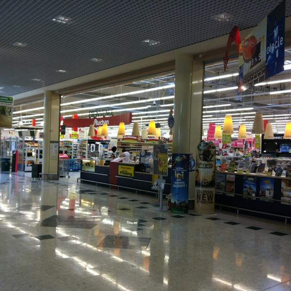 Auchan 法国勃艮第塞纳河畔沙蒂隆诺埃尔那沃赛特大道