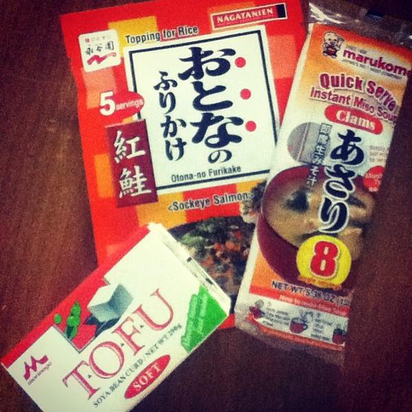 Photo taken at New World by Luz M. on 3/20/2014