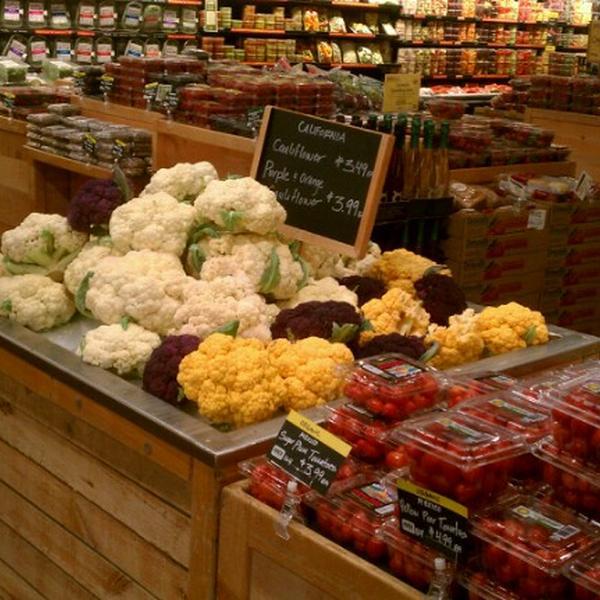 Photo taken at Whole Foods Market by Shirley P. on 6/9/2012-佐治亚州亚特兰大650庞塞·德莱昂大道东北650 Photo taken at Whole Foods Market by Shirley P. on 6/9/2012