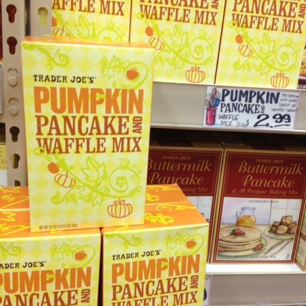 Photo taken at Trader Joe's by Tammy V. on 10/7/2012-佐治亚州桑迪斯普林斯罗斯维尔路6277 Photo taken at Trader Joe's by Tammy V. on 10/7/2012