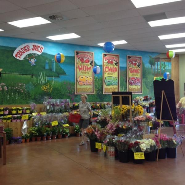 Photo taken at Trader Joe's by Kym H. on 6/28/2012-佐治亚州桑迪斯普林斯罗斯维尔路6277 Photo taken at Trader Joe's by Kym H. on 6/28/2012