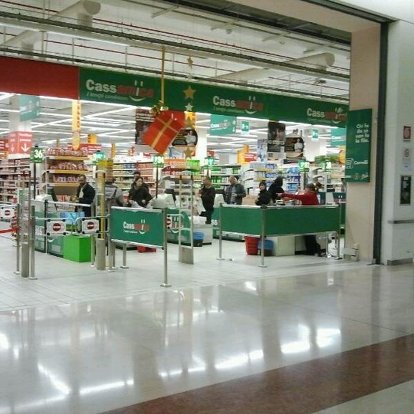 Photo taken at Centro Commerciale Auchan by Luigi D. on 11/24/2012-意大利伦巴第奇尼塞洛巴尔萨莫潘菲洛卡斯塔尔迪路5 Photo taken at Centro Commerciale Auchan by Luigi D. on 11/24/2012