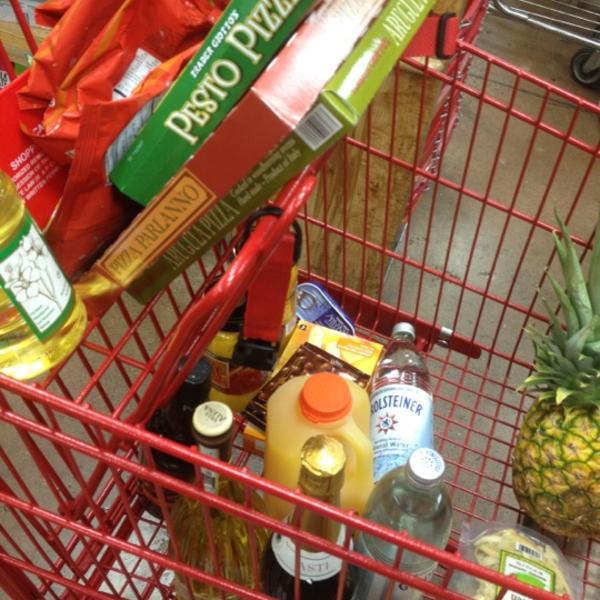 Photo taken at Trader Joe's by Bobby R. on 7/1/2012-美国加利福尼亚州费利蒙淘金路39324 Photo taken at Trader Joe's by Bobby R. on 7/1/2012