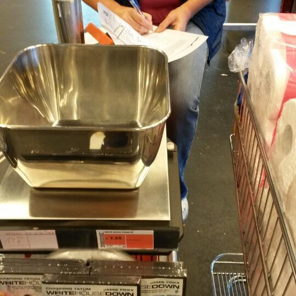 Photo taken at Colruyt by Evelyn D. on 8/9/2014