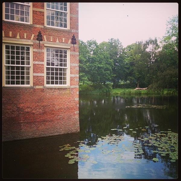 Photo taken at Kasteel Bouvigne by Martijn v. on 6/9/2014