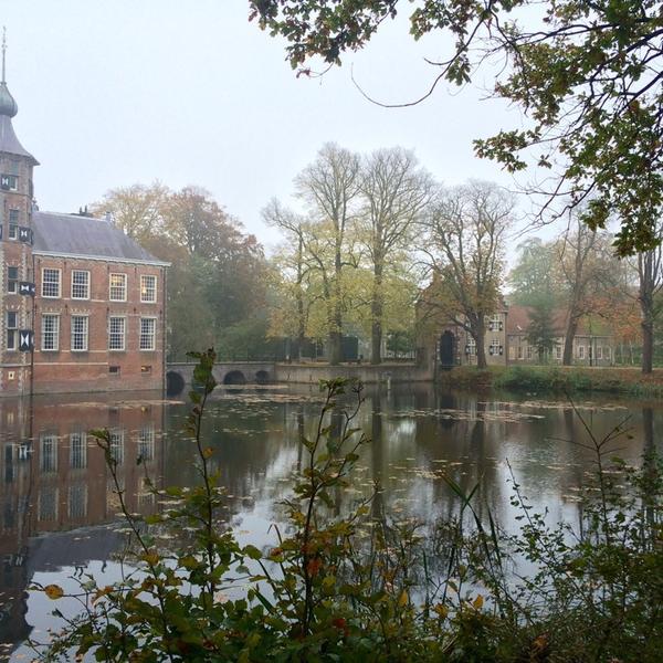 Photo taken at Kasteel Bouvigne by Ведро С. on 10/28/2014